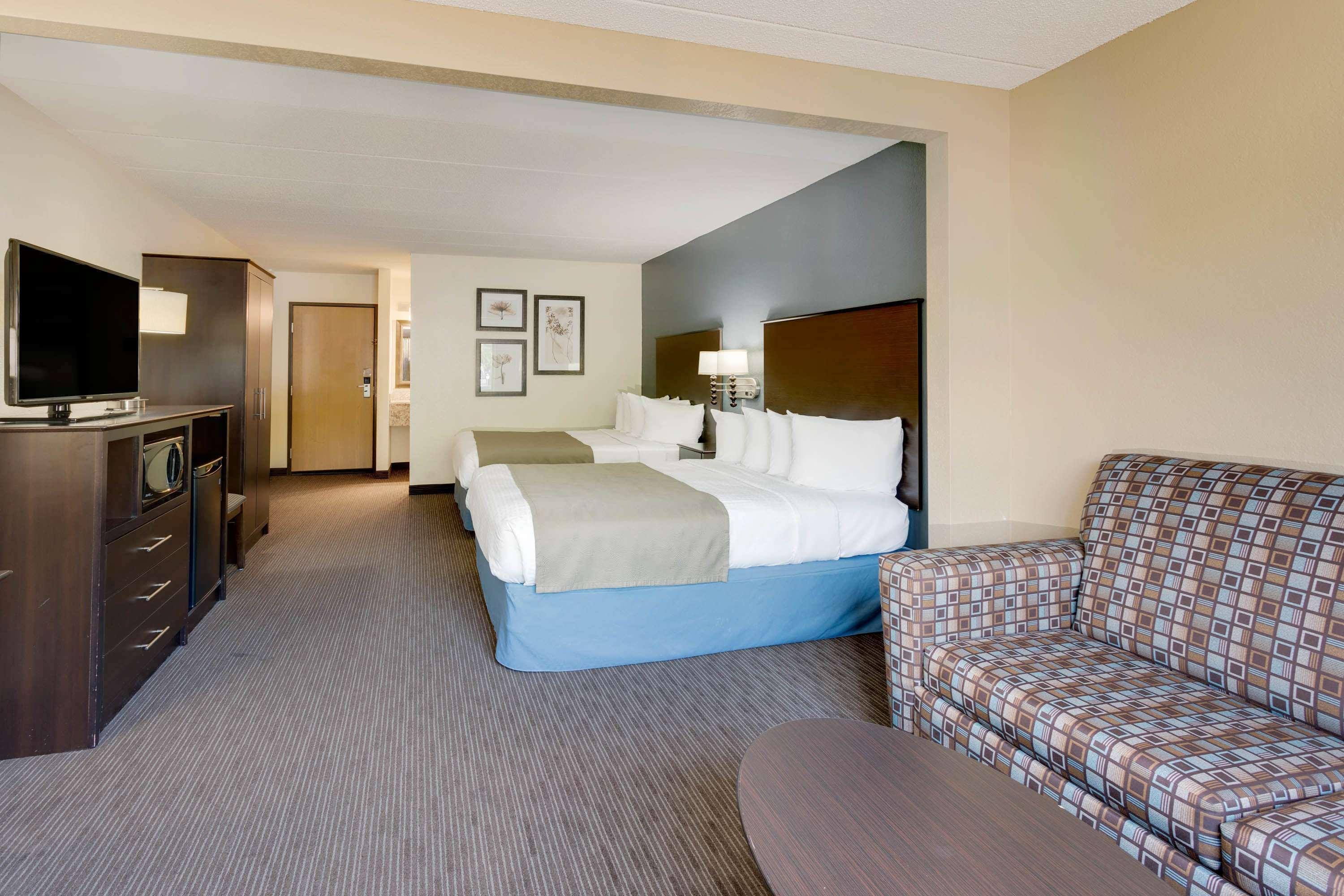 Baymont By Wyndham Owatonna Hotell Exteriör bild